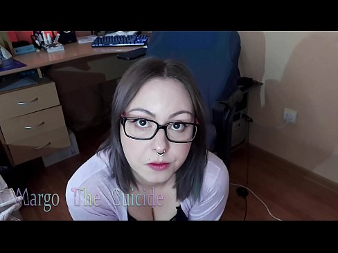 ❤️ Kynþokkafull stelpa með gleraugu sýgur dildó djúpt á myndavélinni ❤️❌ Klámmyndband á is.mrpornogratis.ru ☑